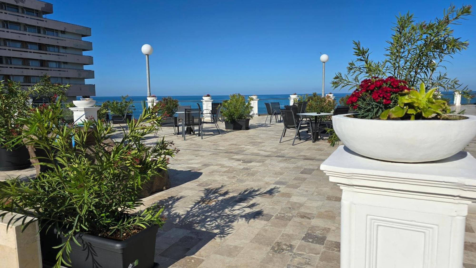 Alessio Hotel Residence Costinesti Exterior foto